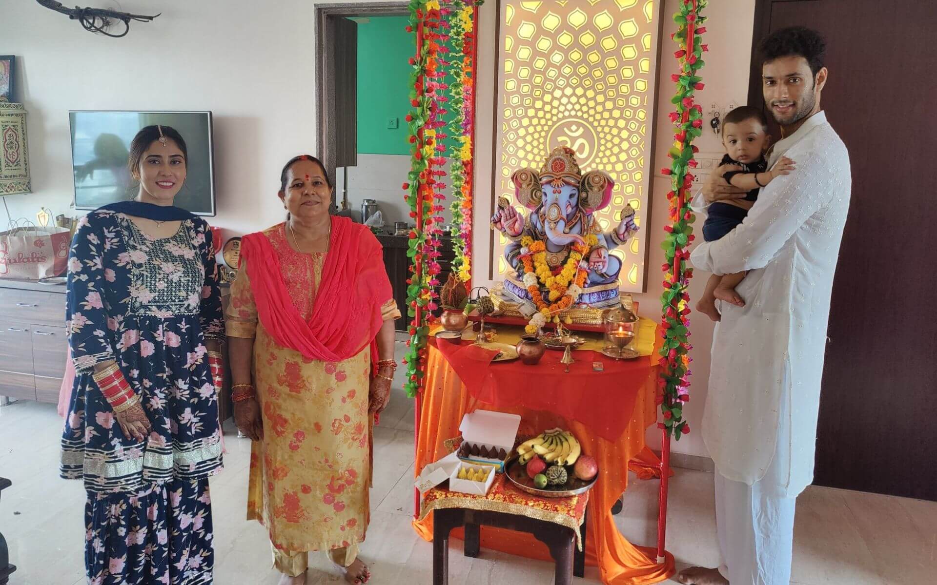 Shivam Dube Family